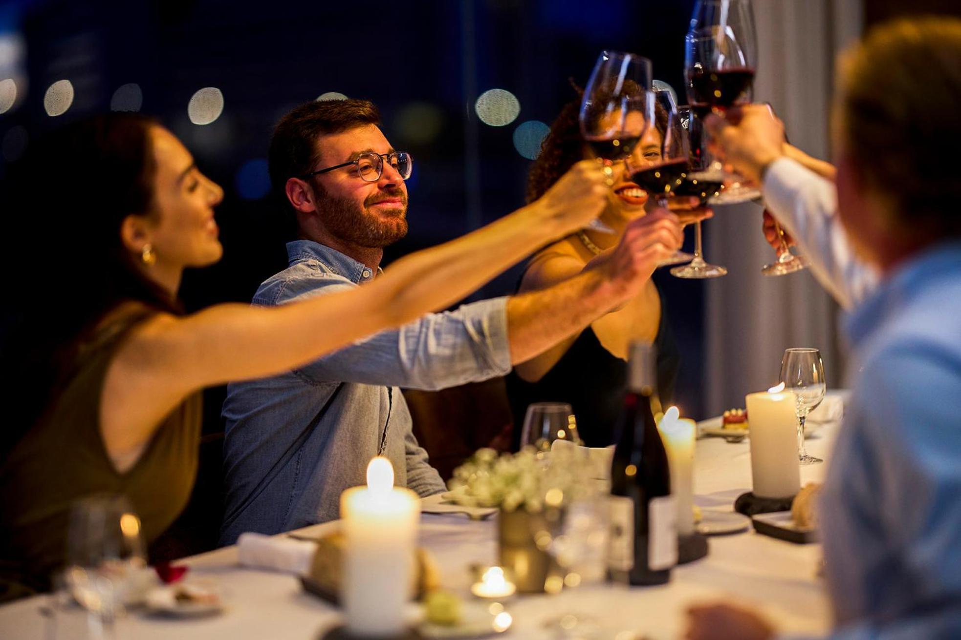 Octant Ponta Delgada Hotel Ngoại thất bức ảnh A toast with wine